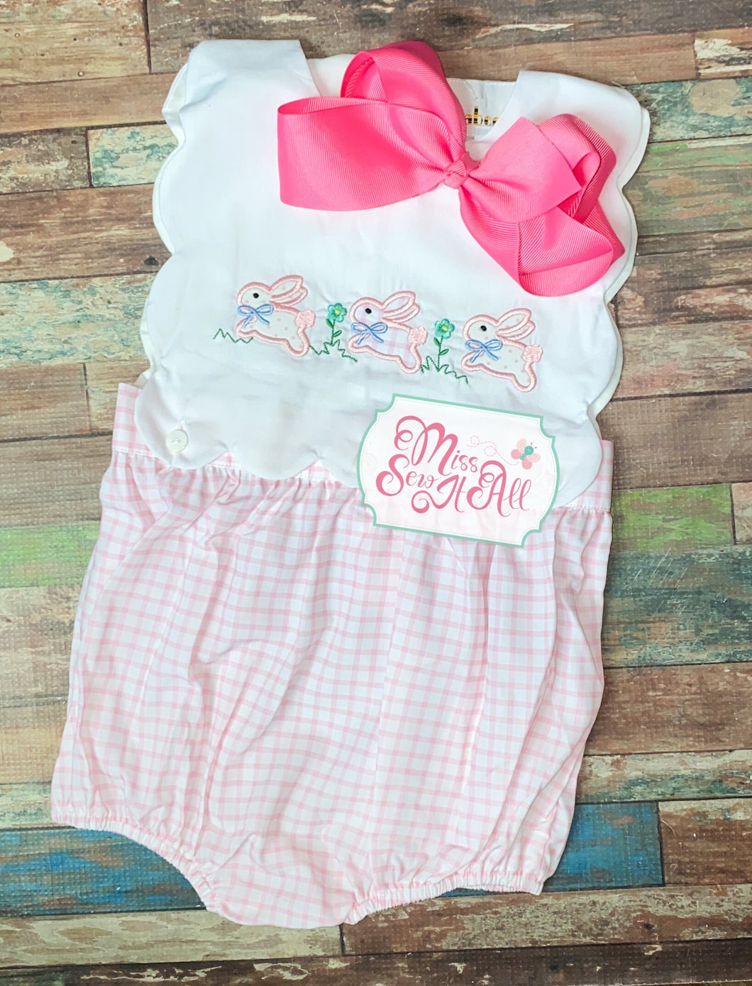 Pink gingham bunny bubble