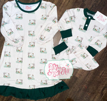 Load image into Gallery viewer, Santa swamp youth gown
